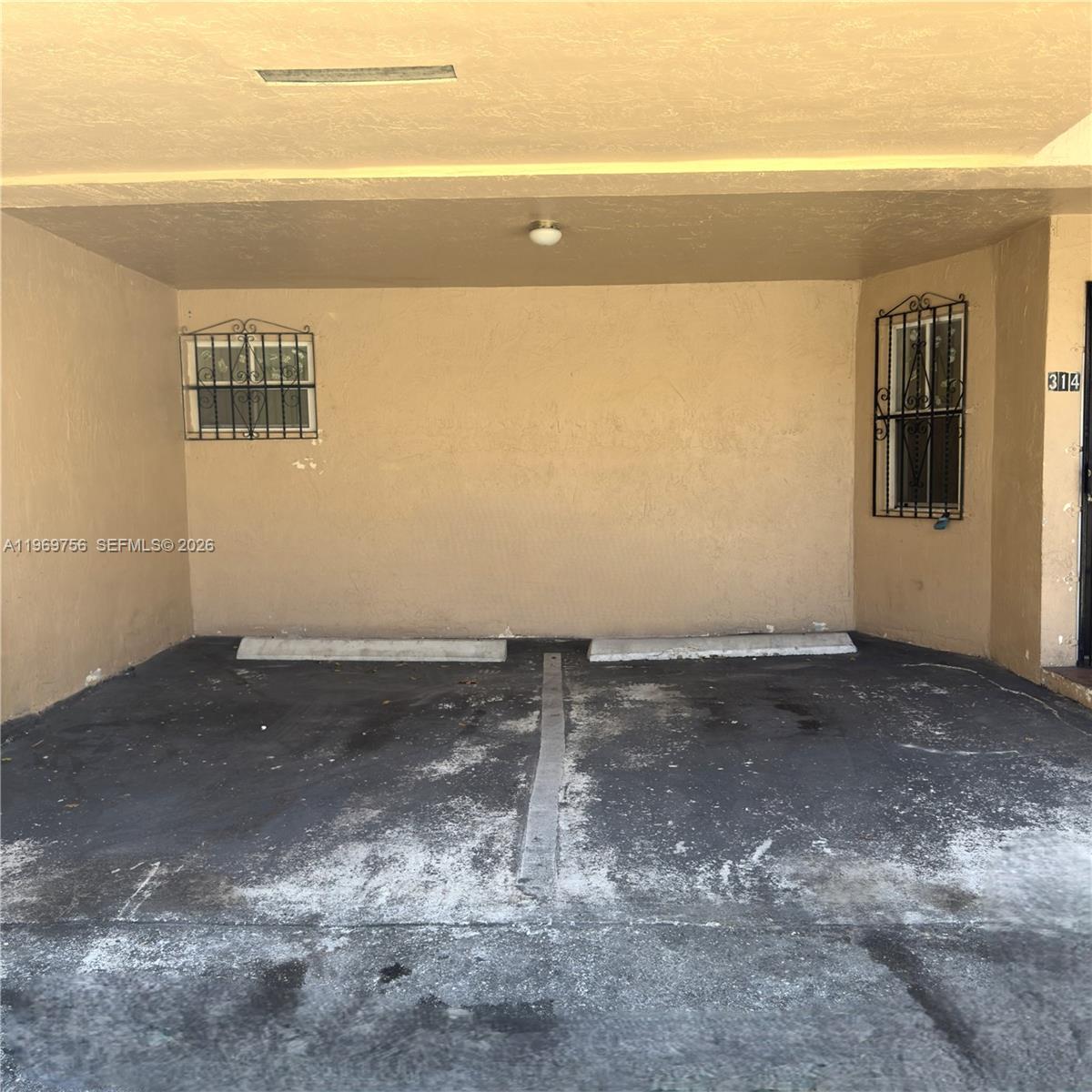 MOUNTCLAIR VILLAS CONDO - Residential