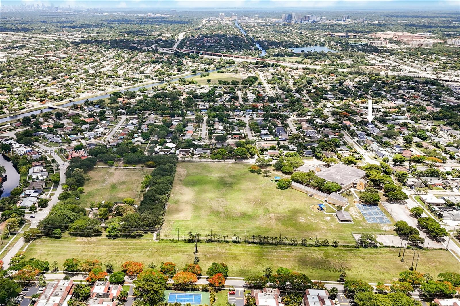 HEFTLER HOMES SUNSET PARK - Residential