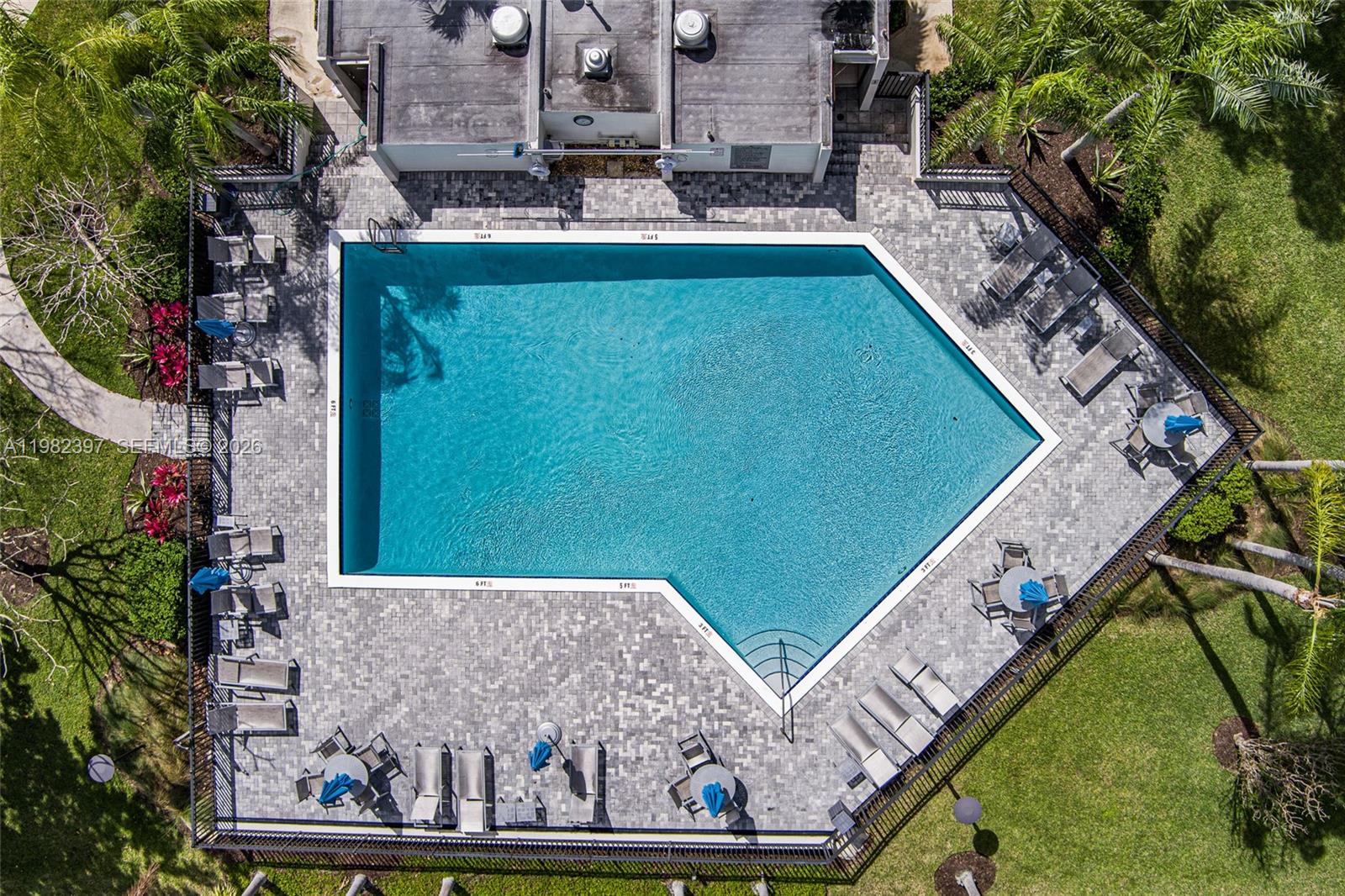 RIVER REACH CONDOMINIUM I - Residential