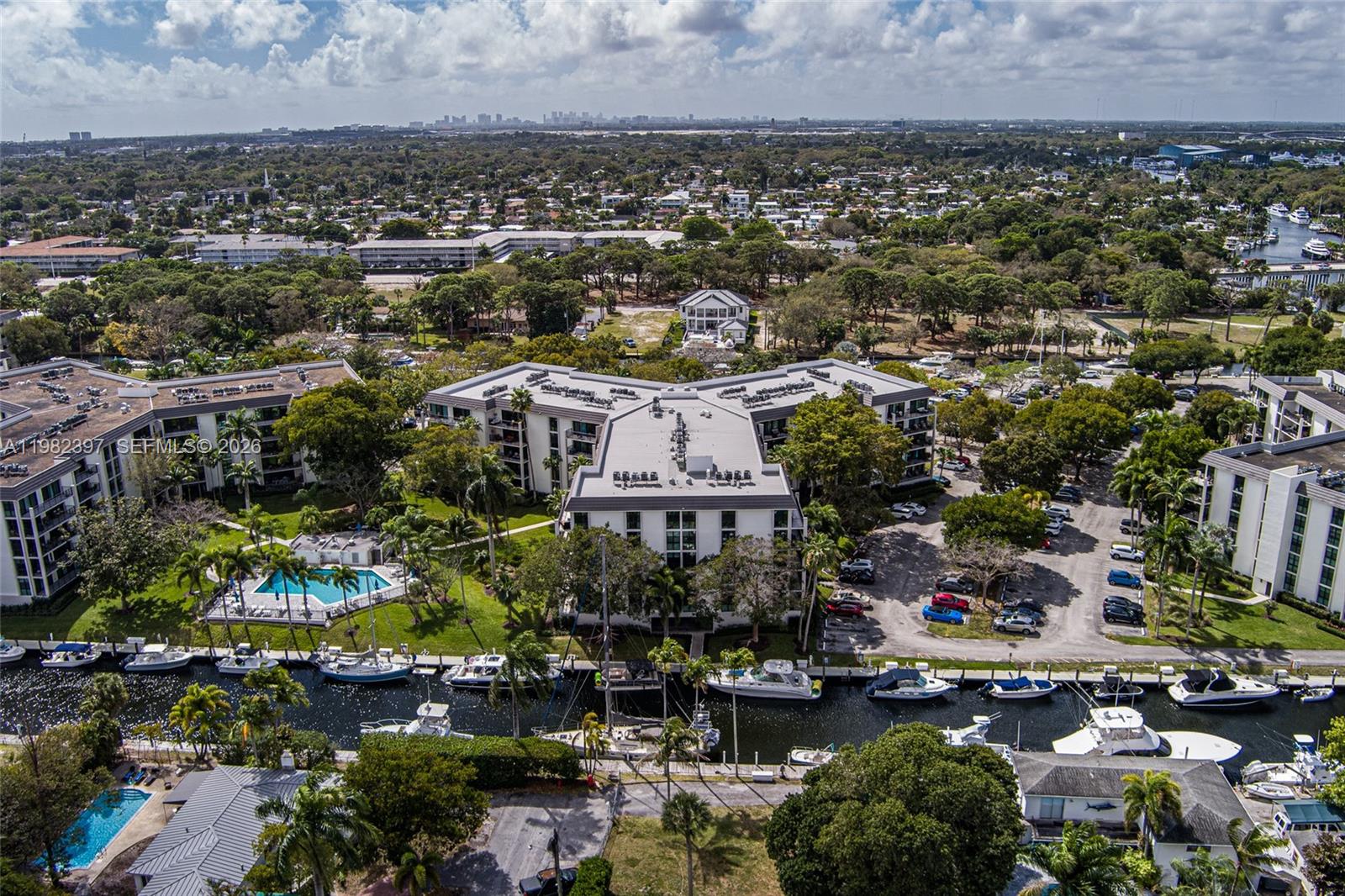 RIVER REACH CONDOMINIUM I - Residential