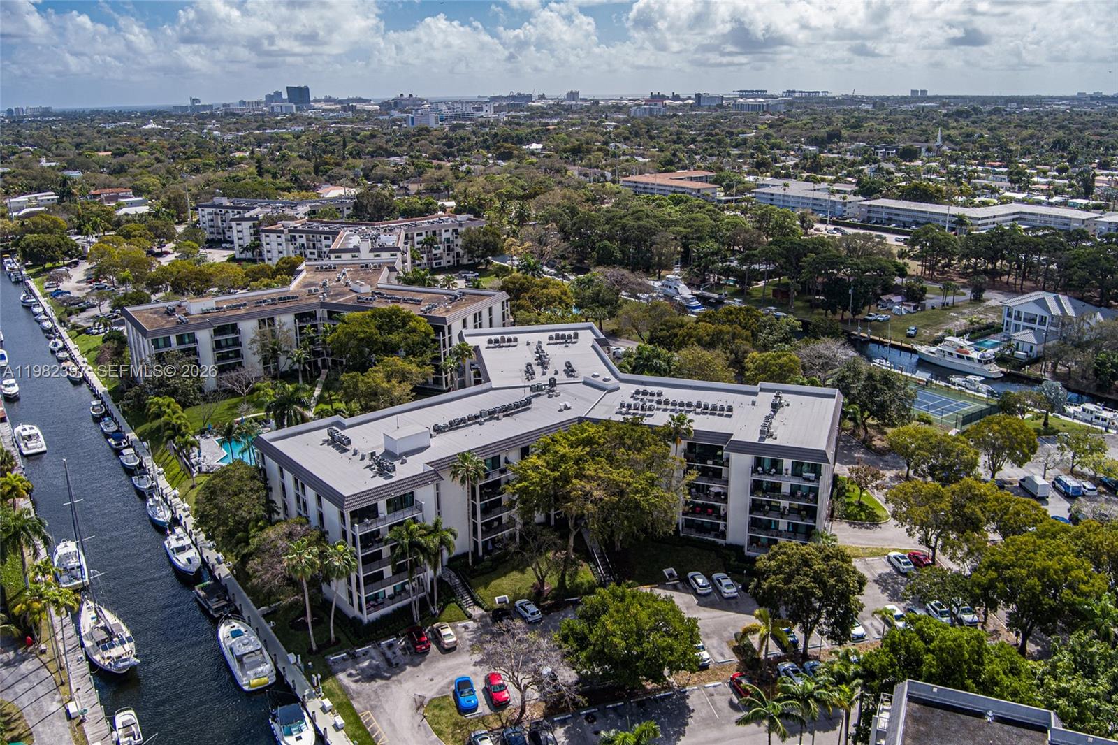 RIVER REACH CONDOMINIUM I - Residential