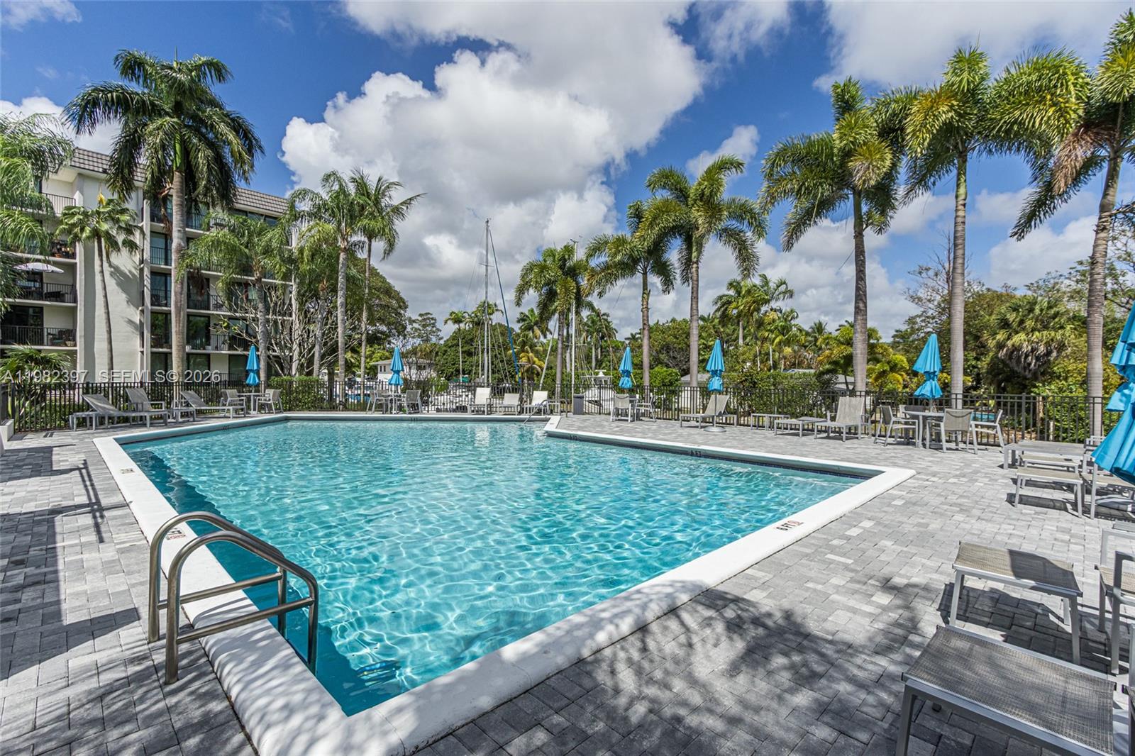 RIVER REACH CONDOMINIUM I - Residential