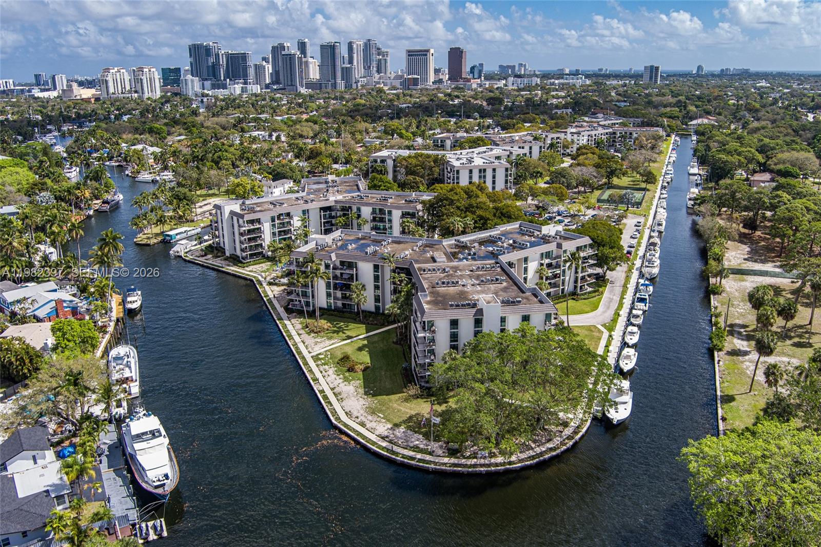 RIVER REACH CONDOMINIUM I - Residential