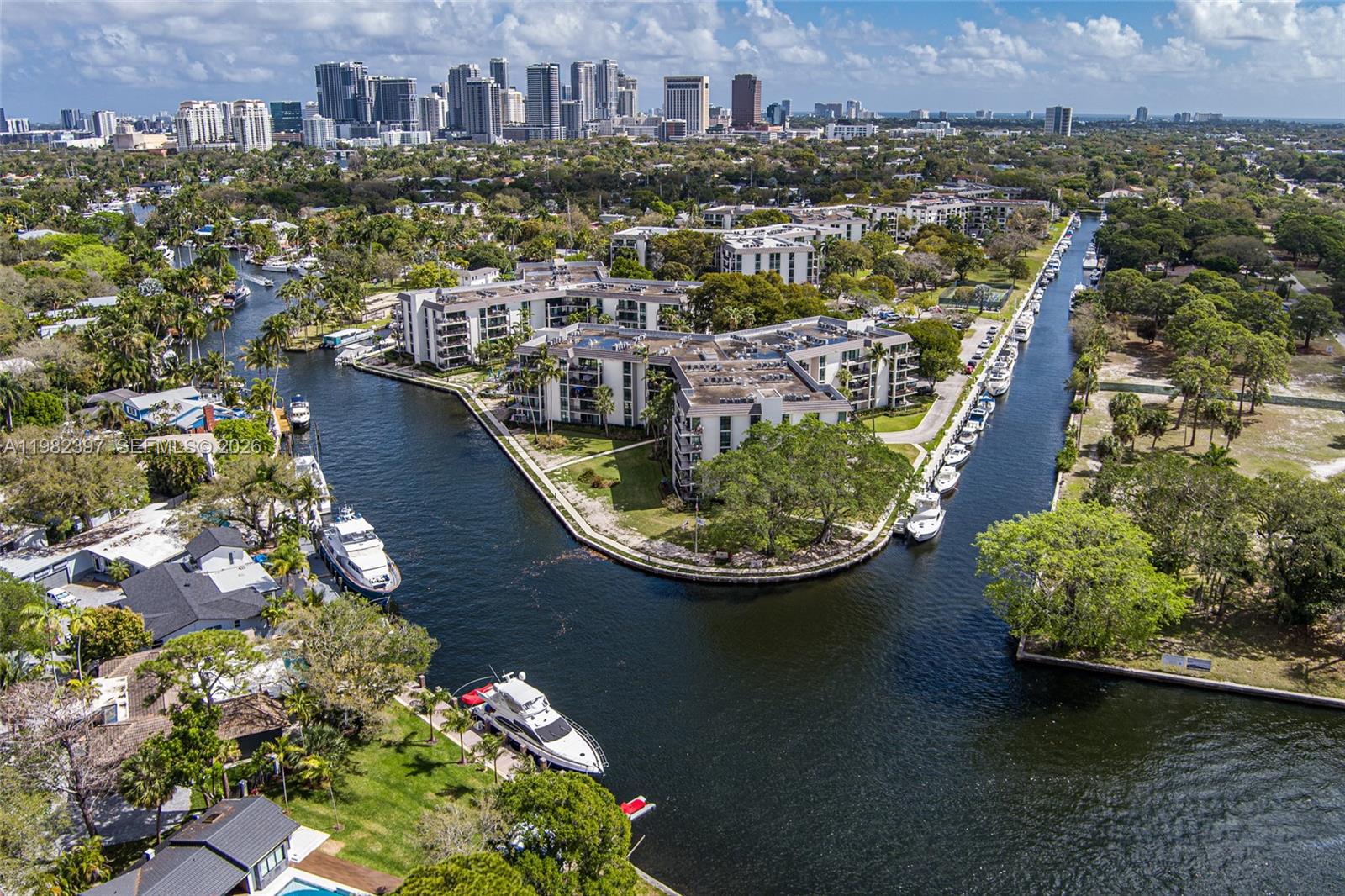 RIVER REACH CONDOMINIUM I - Residential