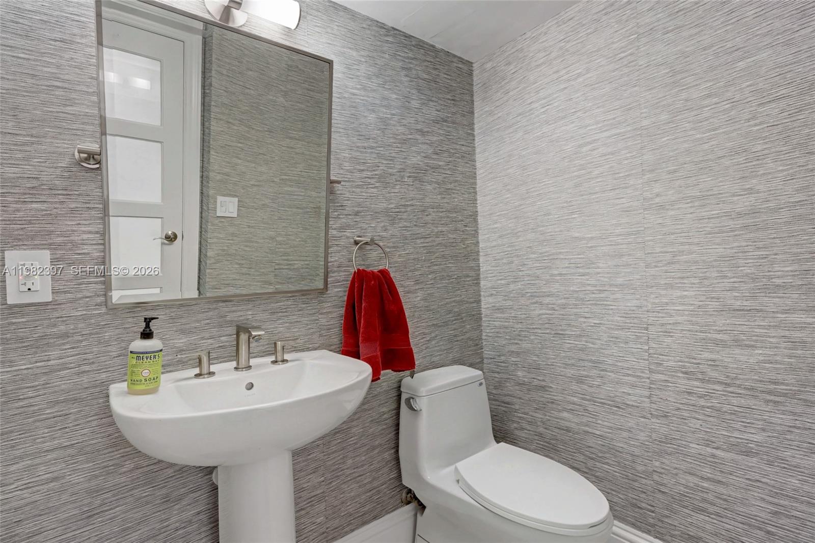 RIVER REACH CONDOMINIUM I - Residential