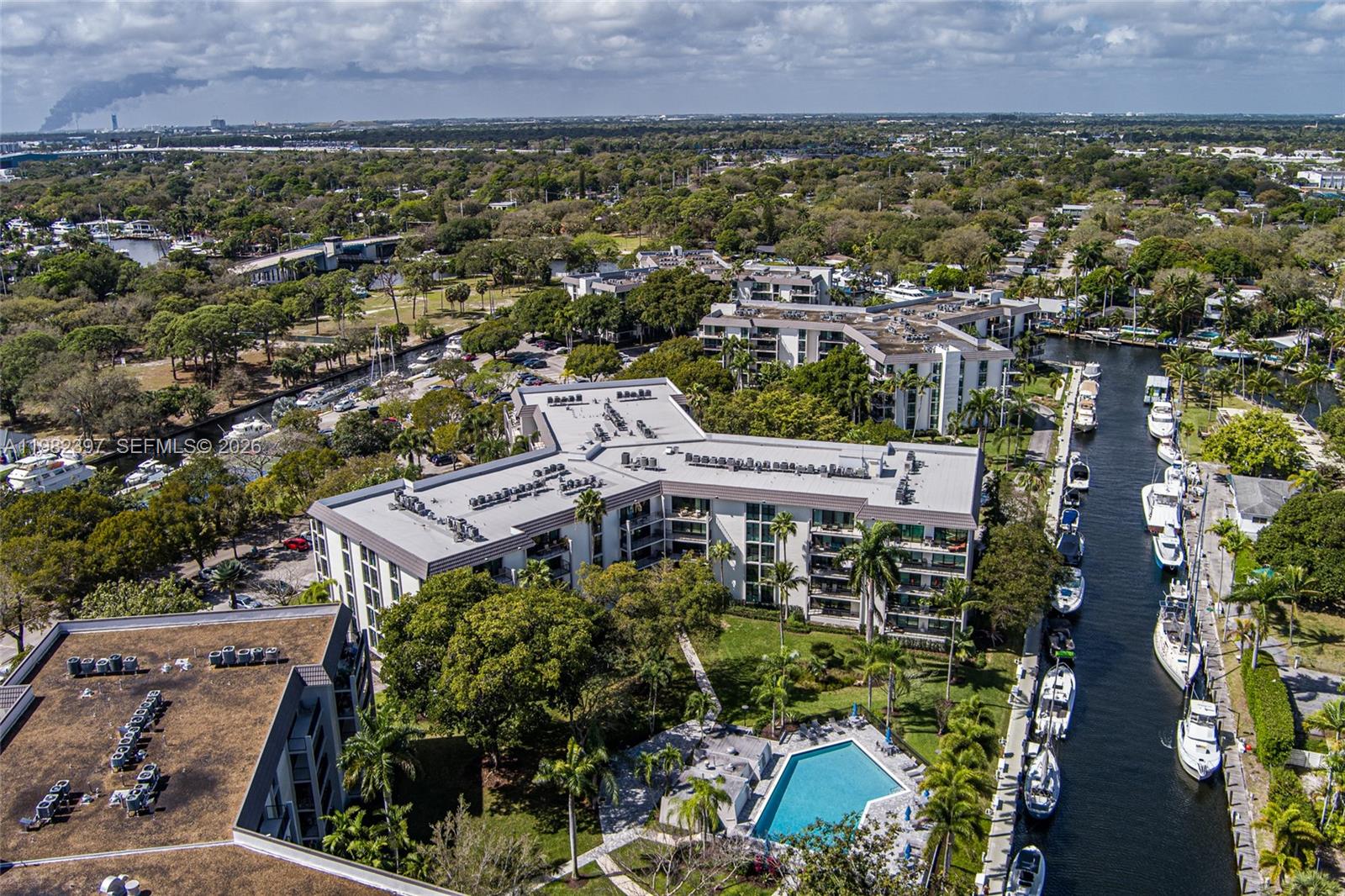 RIVER REACH CONDOMINIUM I - Residential