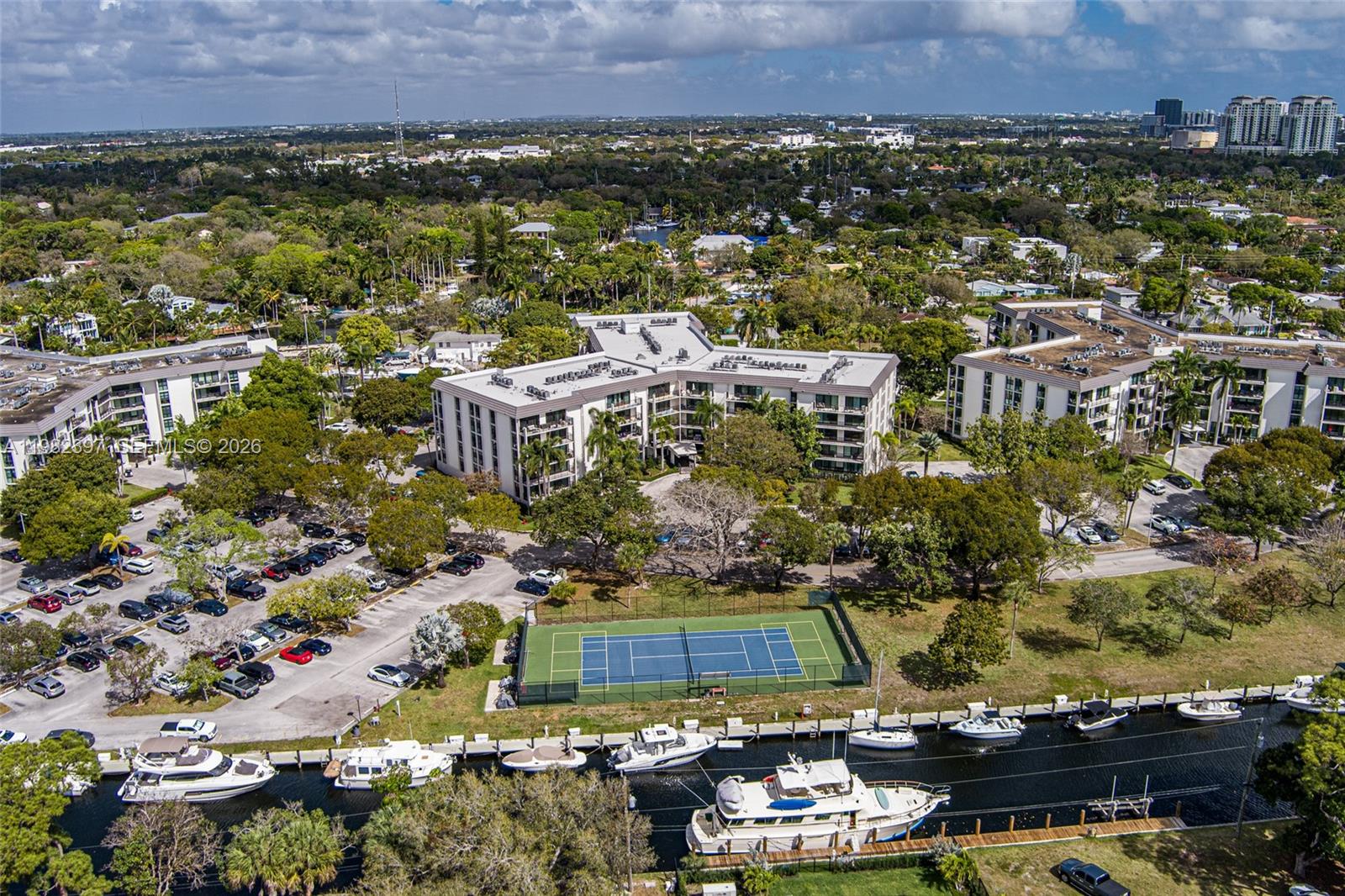 RIVER REACH CONDOMINIUM I - Residential