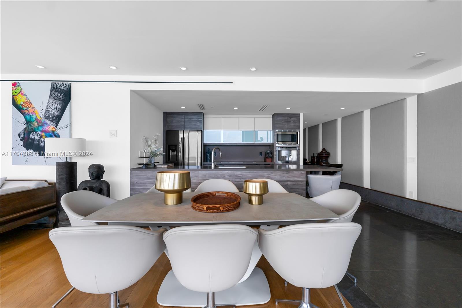 MEI CONDO - Residential