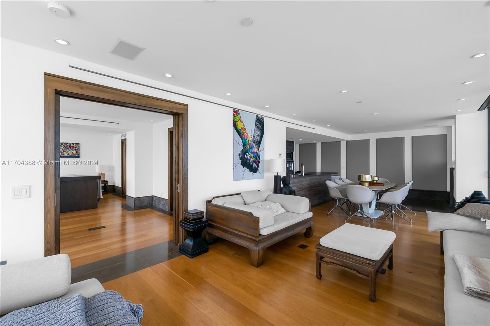 MEI CONDO - Residential