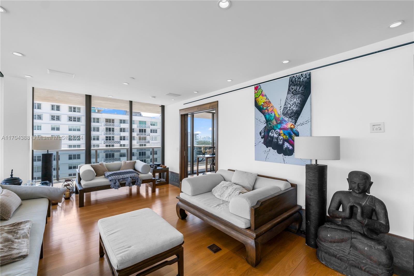 MEI CONDO - Residential