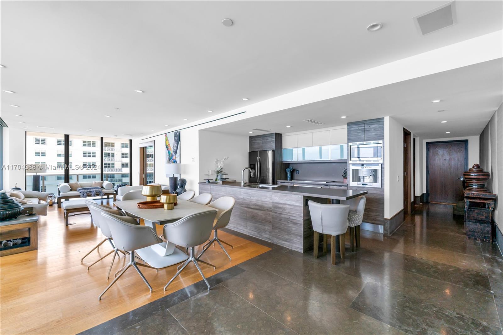 MEI CONDO - Residential