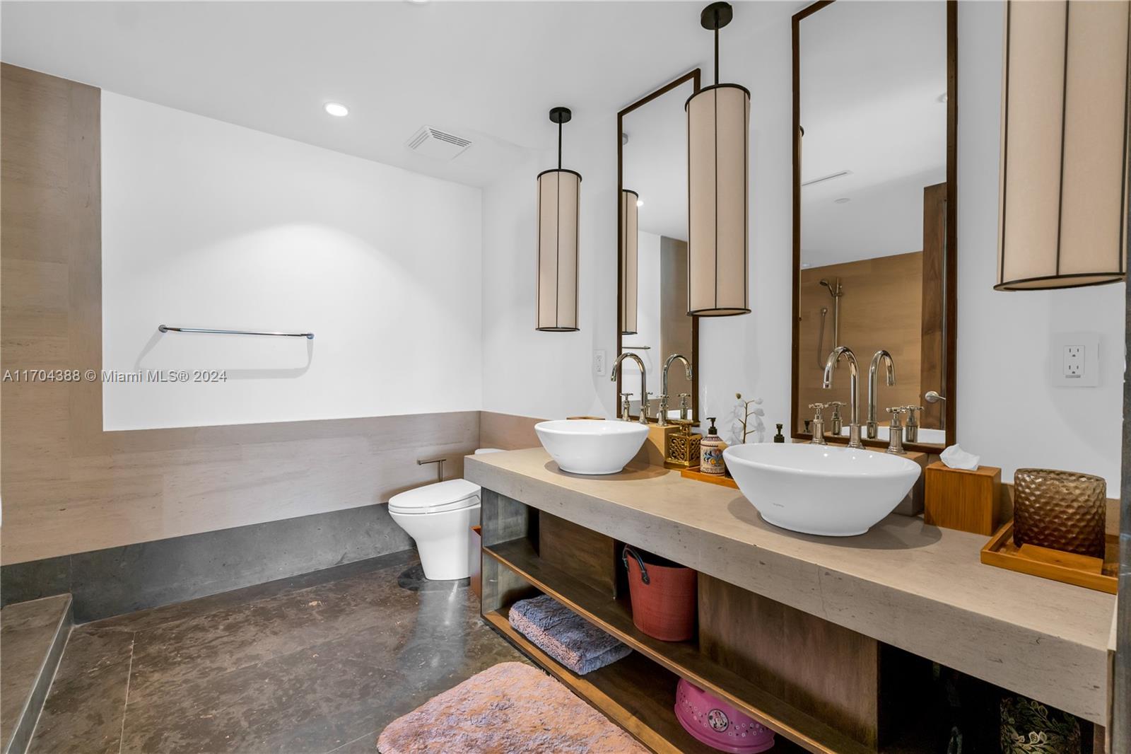 MEI CONDO - Residential