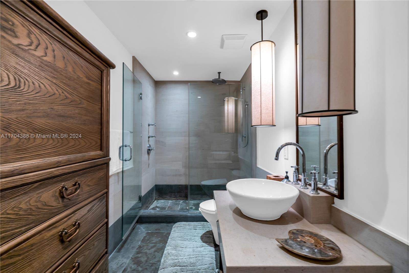 MEI CONDO - Residential