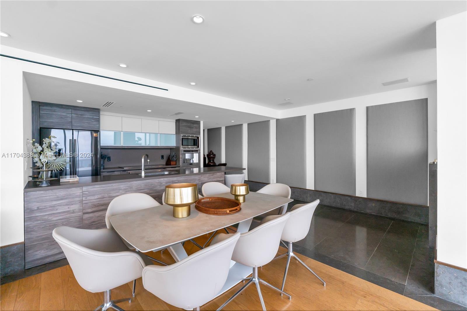 MEI CONDO - Residential