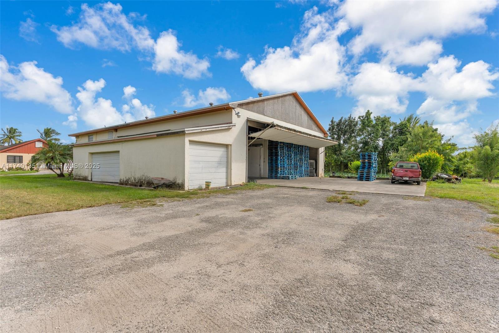 Redland 19.62 AC WAREHOUSE - Land
