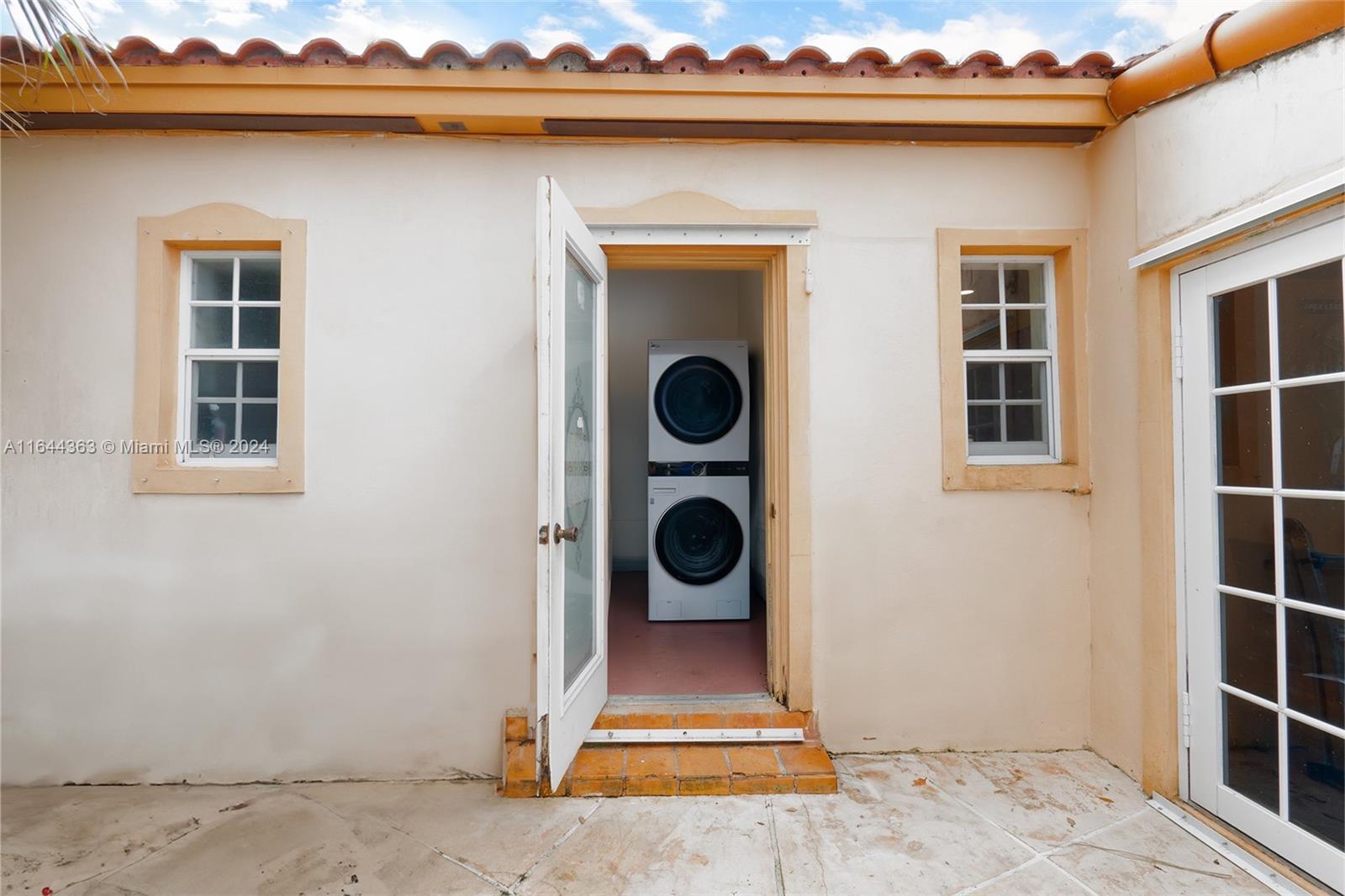 CENTRAL MIAMI PART 6 - Residential