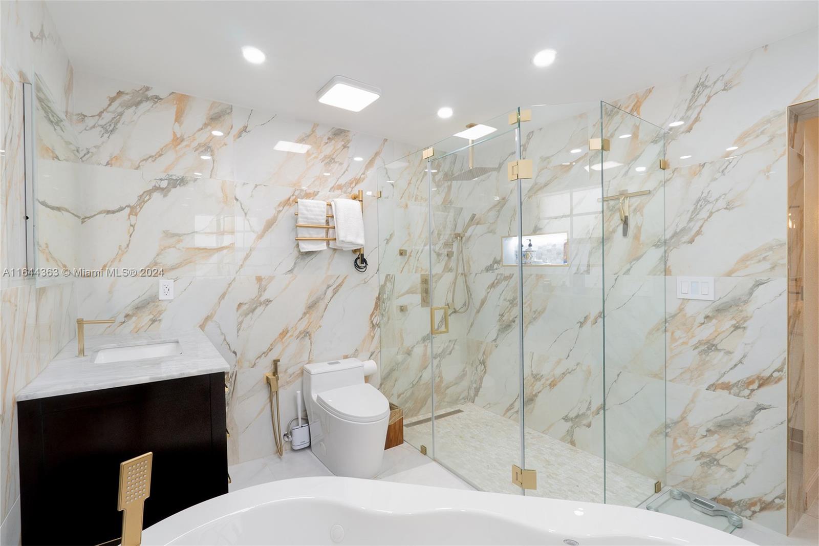 CENTRAL MIAMI PART 6 - Residential