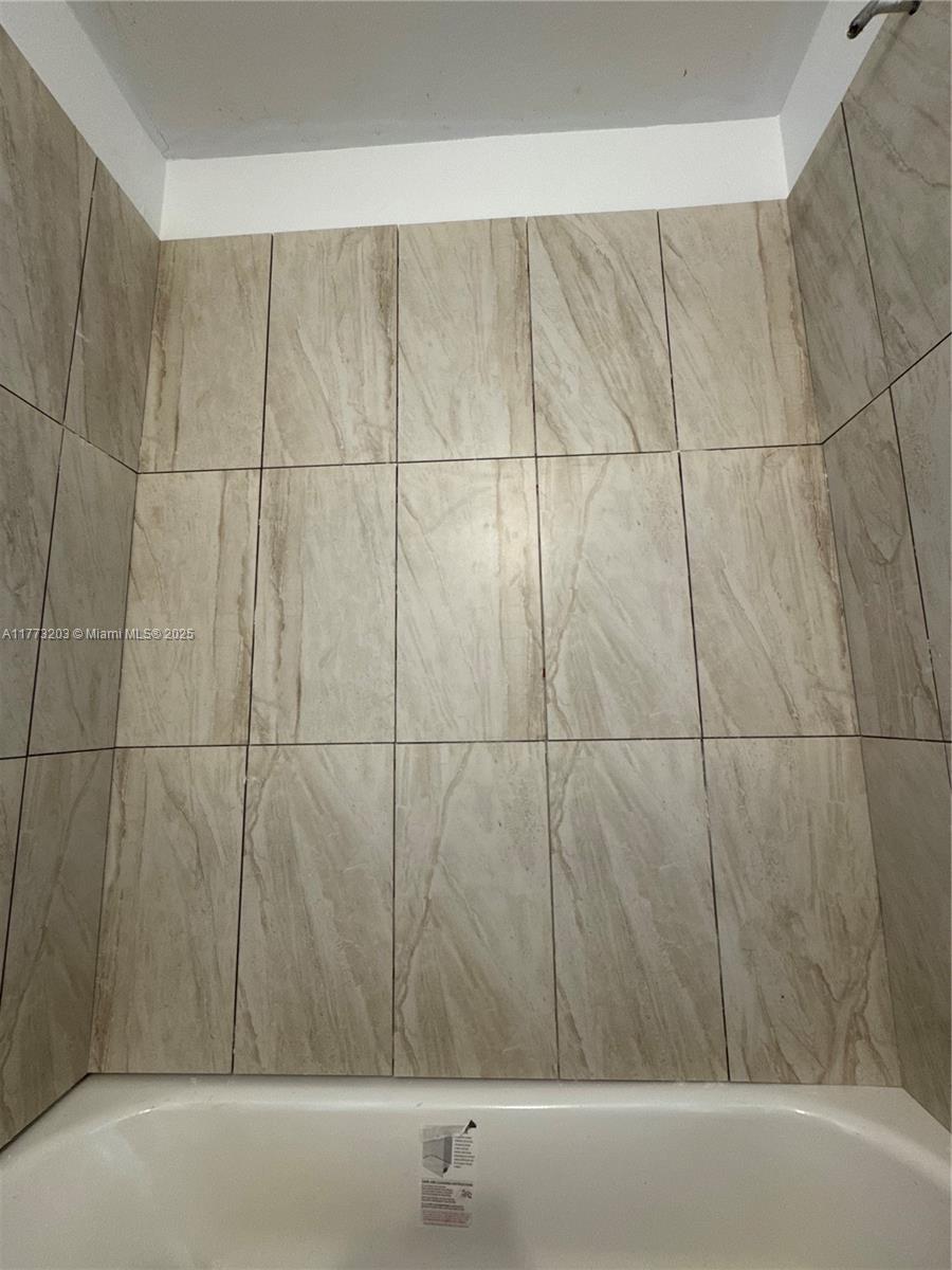 8755 103rd Ct