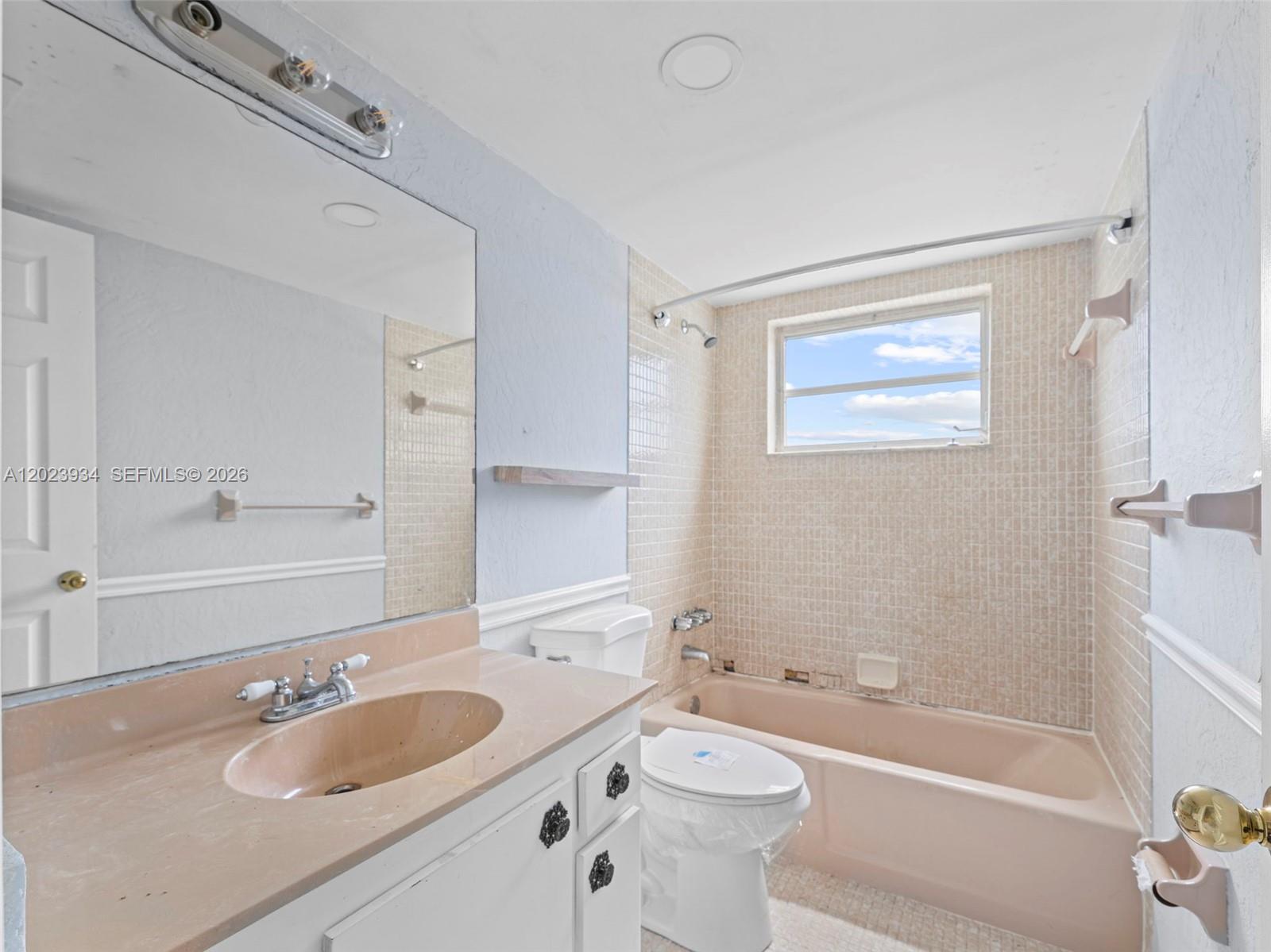 PALM-AIRE VILLAGE 2ND SEC - Residential