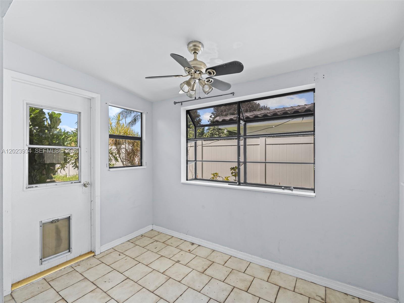 PALM-AIRE VILLAGE 2ND SEC - Residential