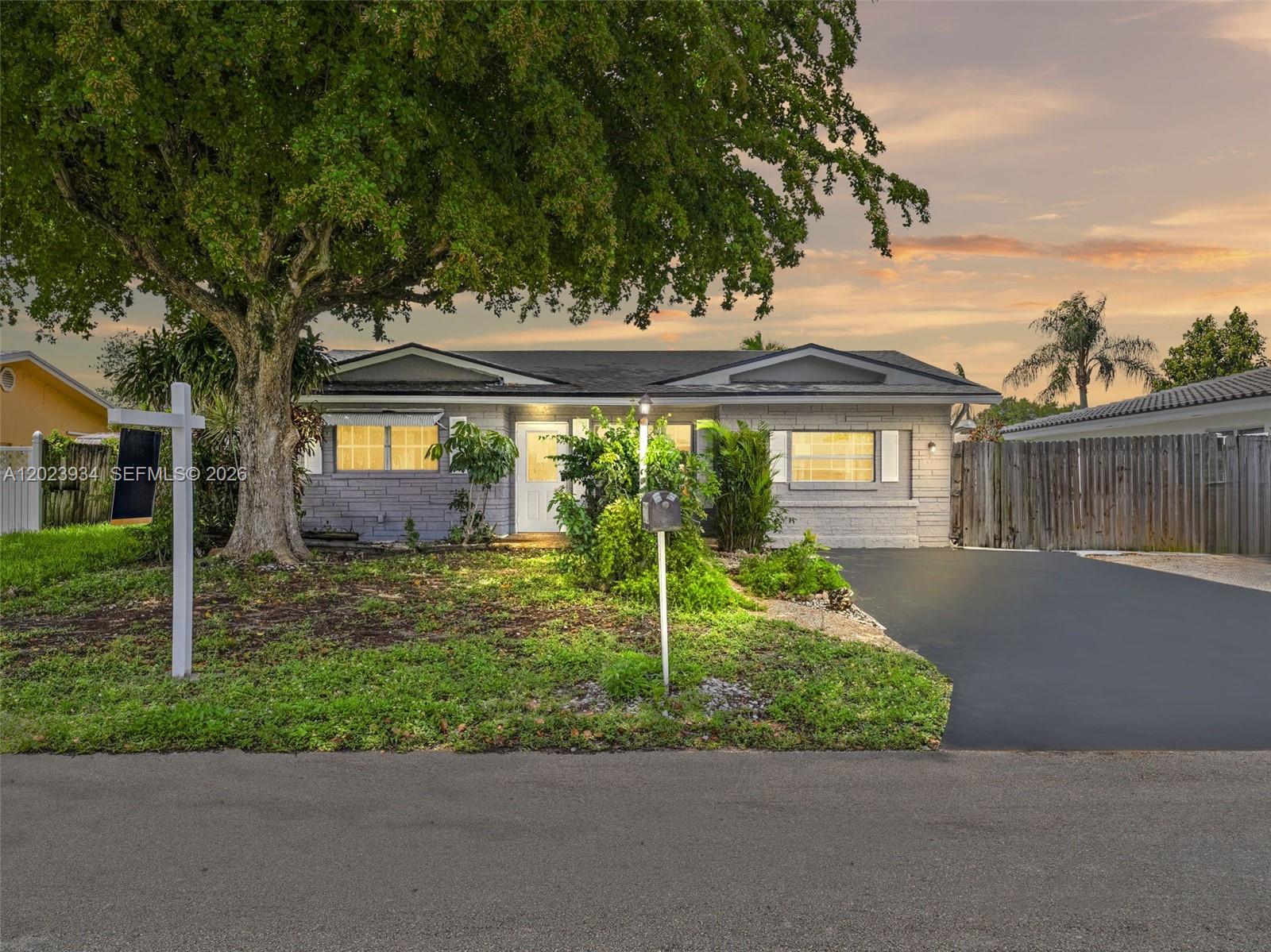 PALM-AIRE VILLAGE 2ND SEC - Residential