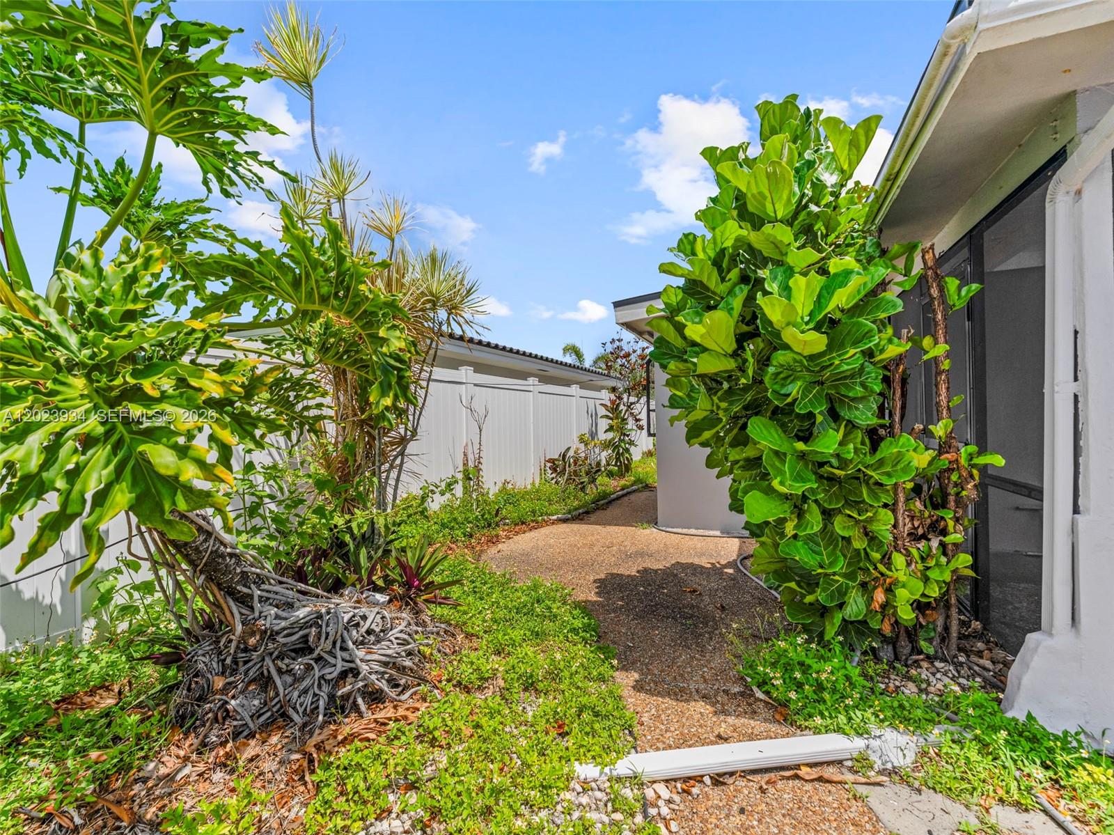 PALM-AIRE VILLAGE 2ND SEC - Residential