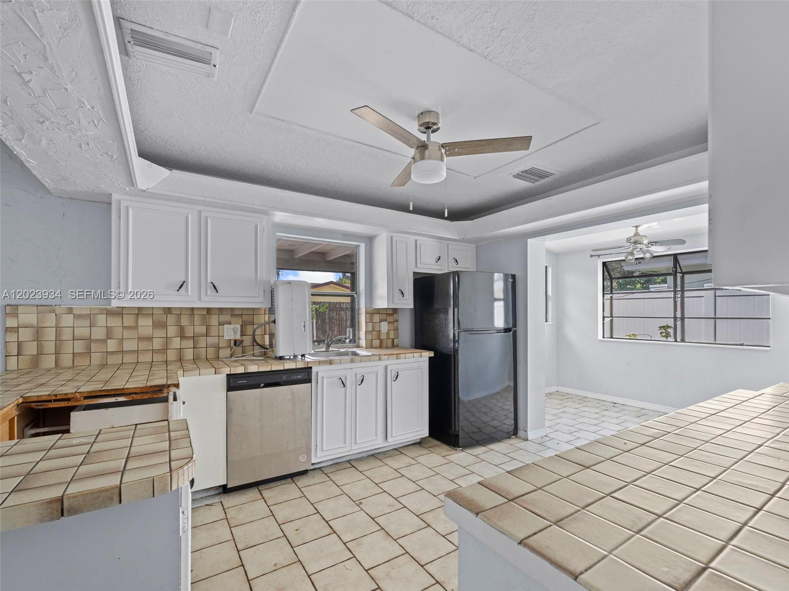 PALM-AIRE VILLAGE 2ND SEC - Residential