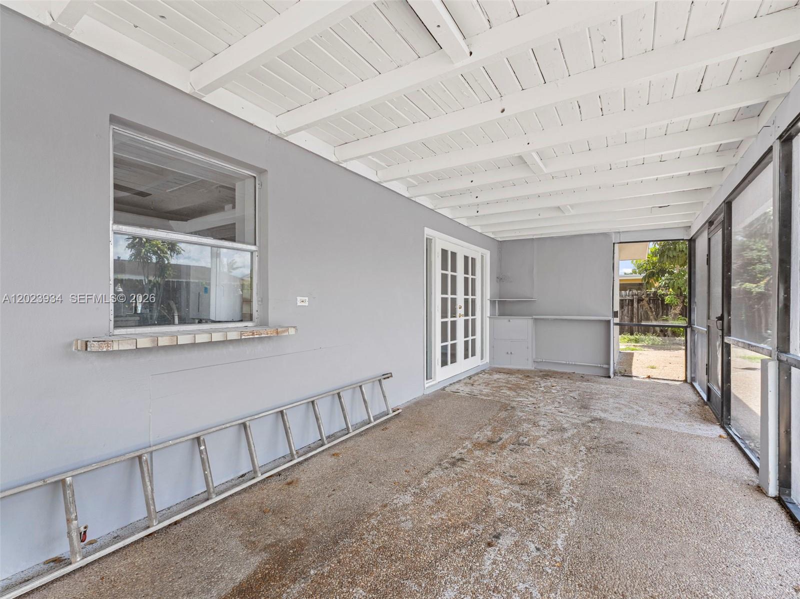 PALM-AIRE VILLAGE 2ND SEC - Residential