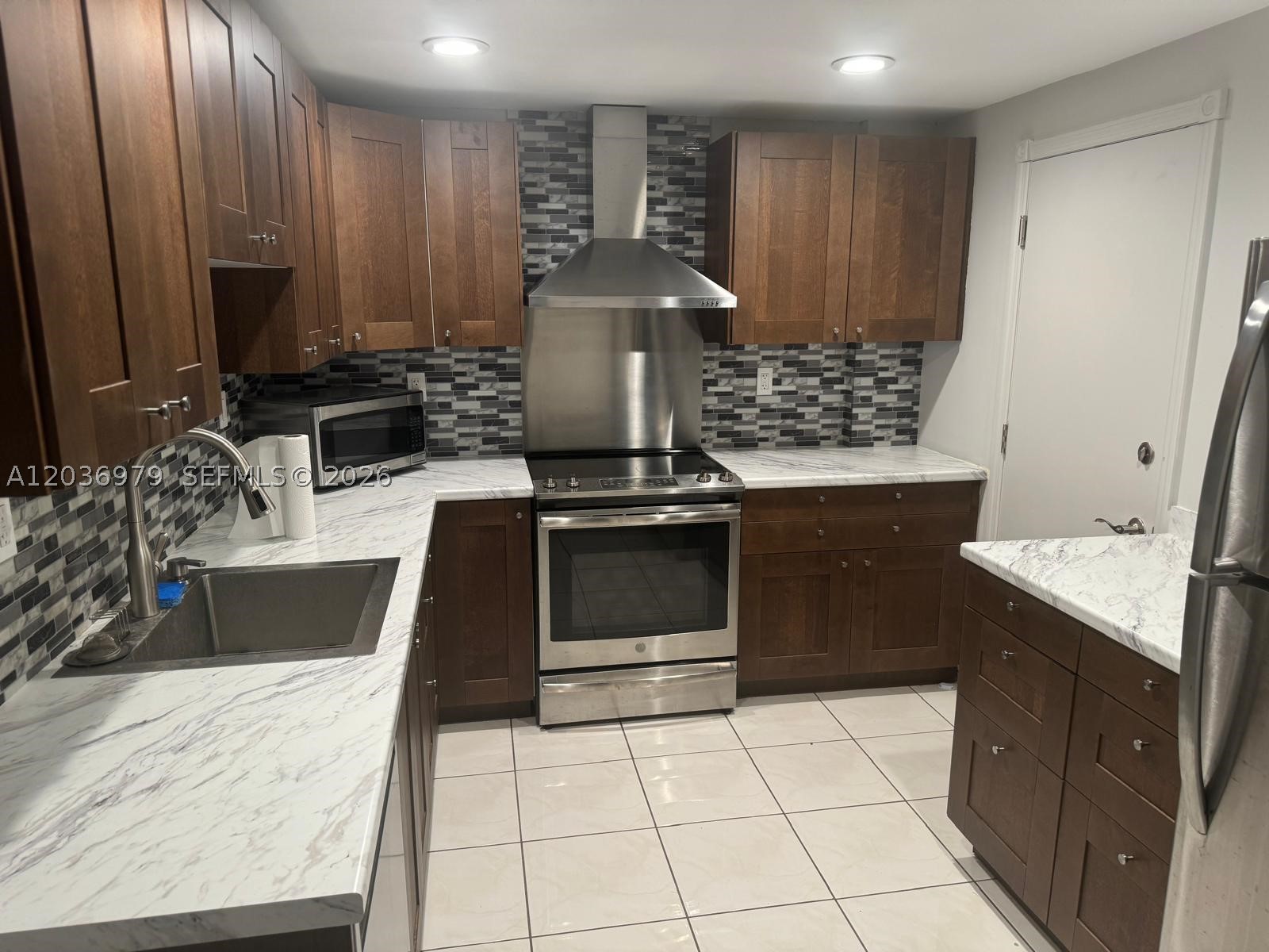 9500 W Bay Harbor Dr 6C