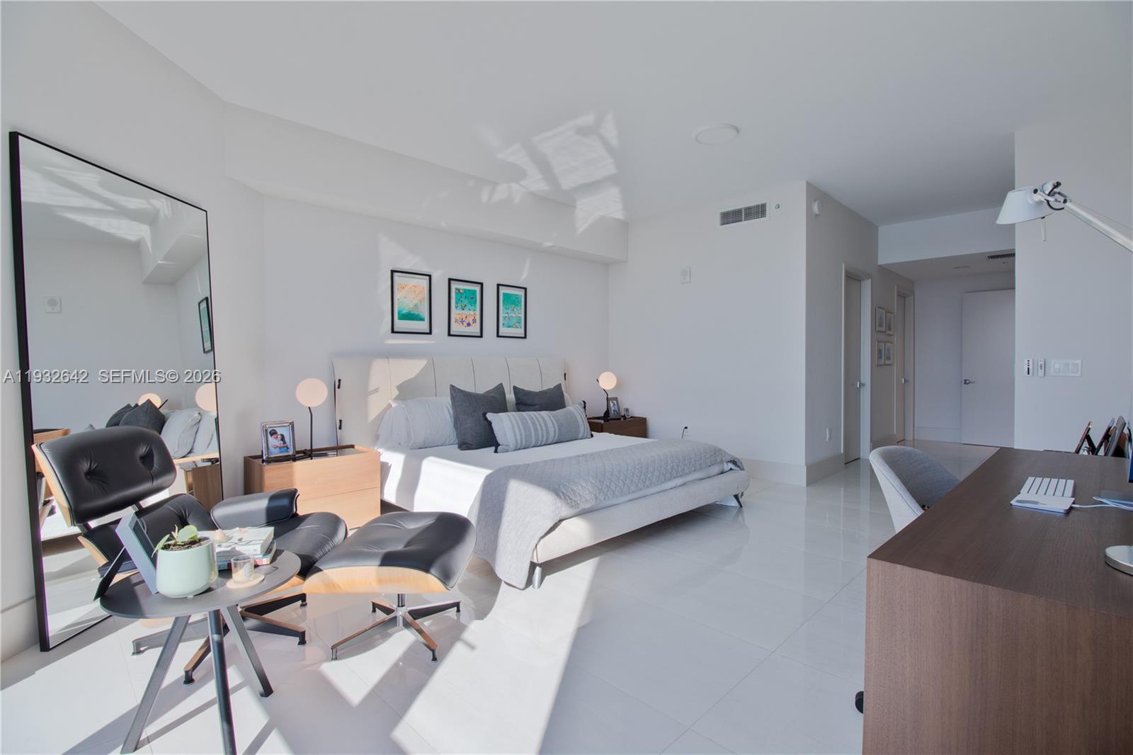 MARINA PALMS RESIDENCES S - Residential