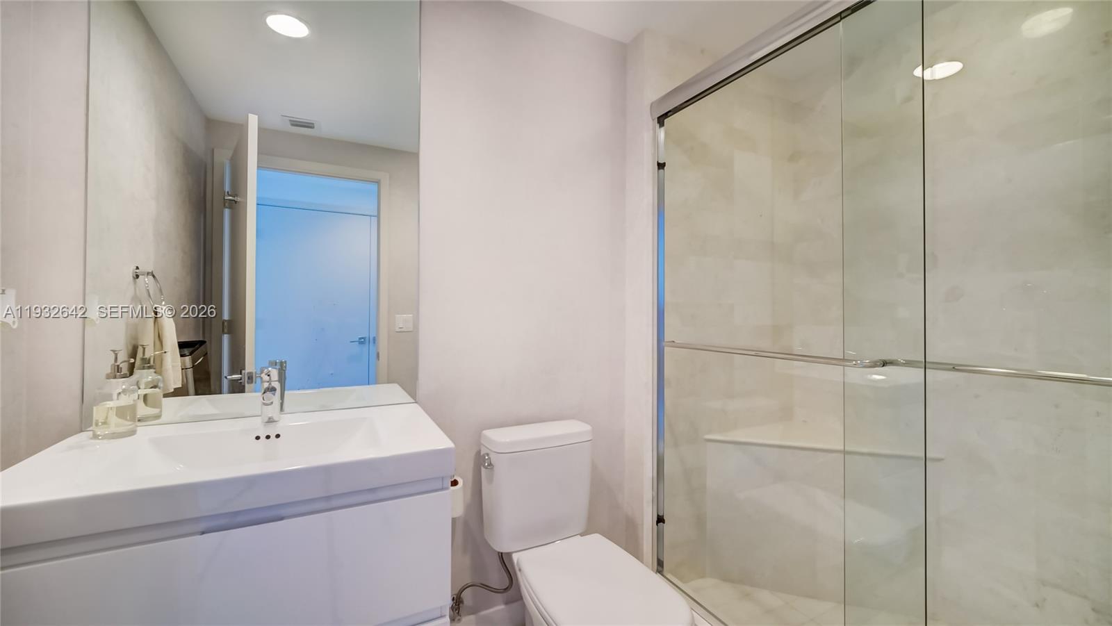MARINA PALMS RESIDENCES S - Residential