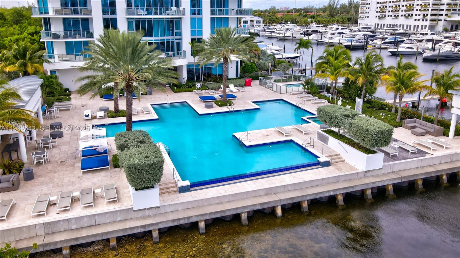 MARINA PALMS RESIDENCES S - Residential