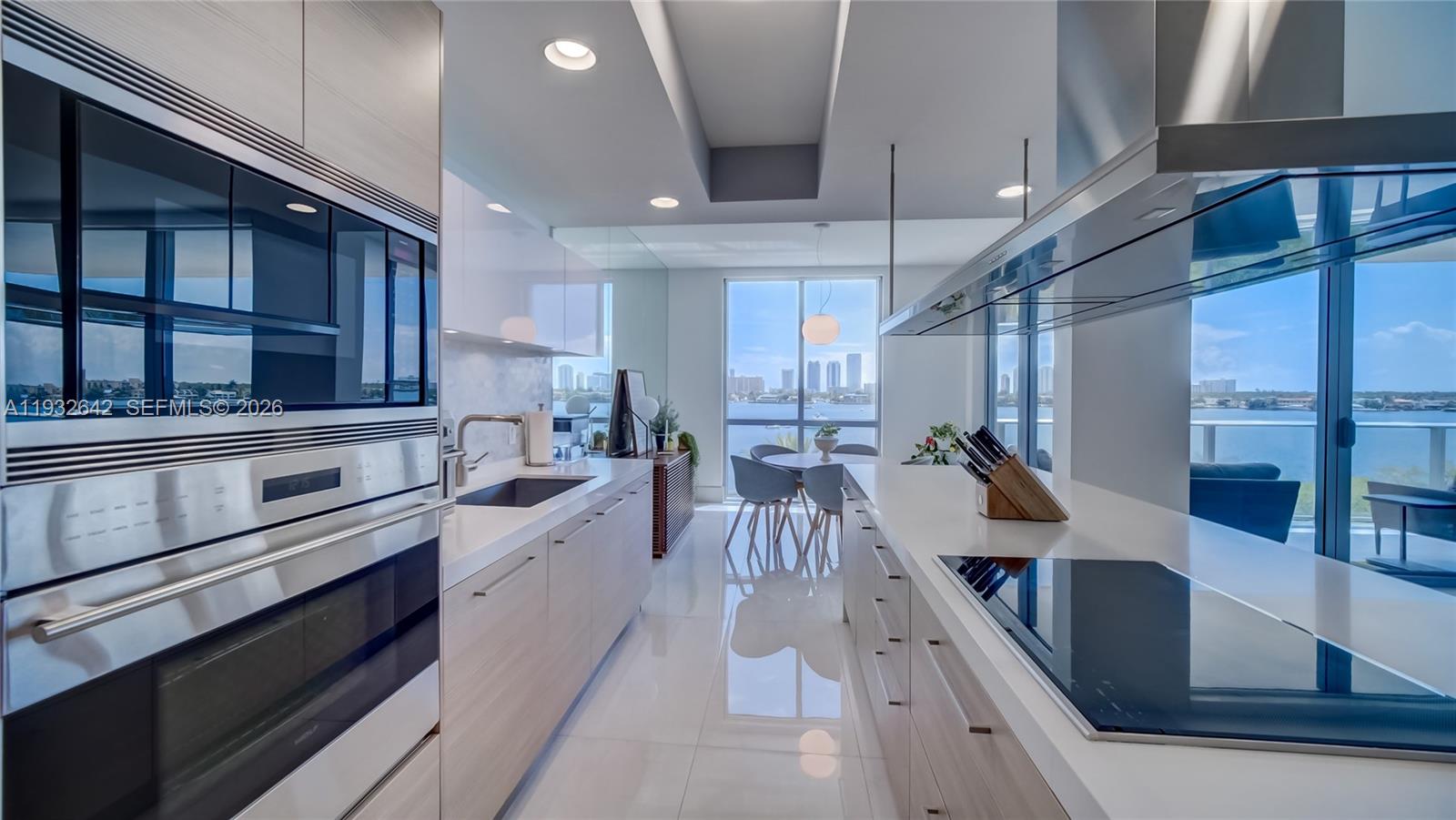 MARINA PALMS RESIDENCES S - Residential