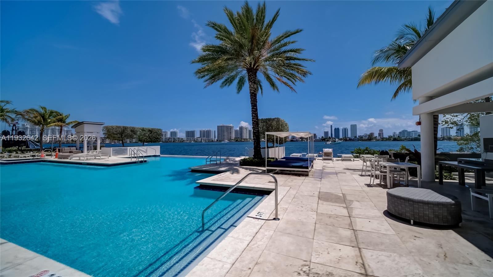 MARINA PALMS RESIDENCES S - Residential
