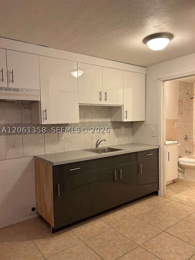 236 NW 9th Ave