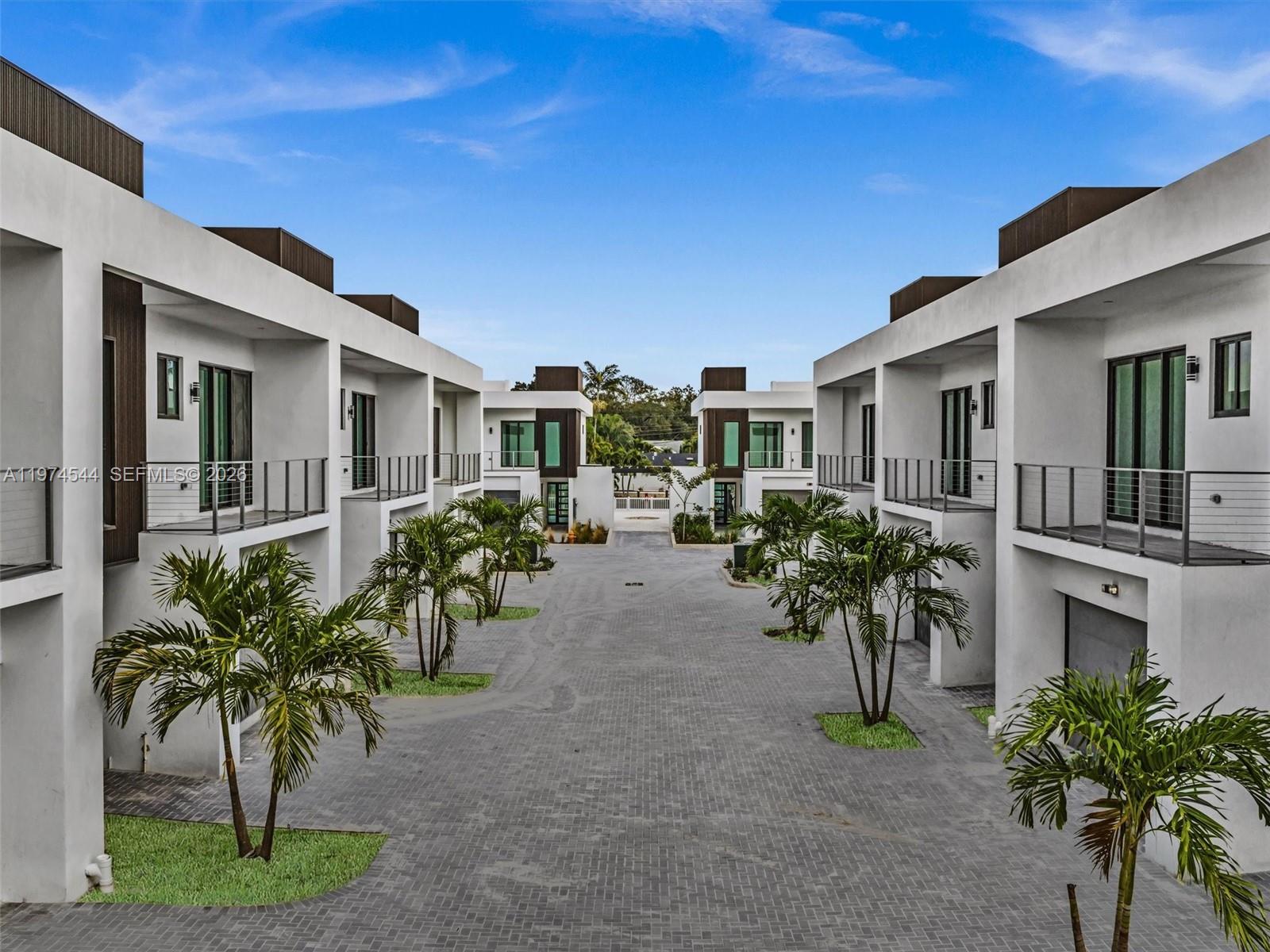 H20 DANIA BEACH - Residential