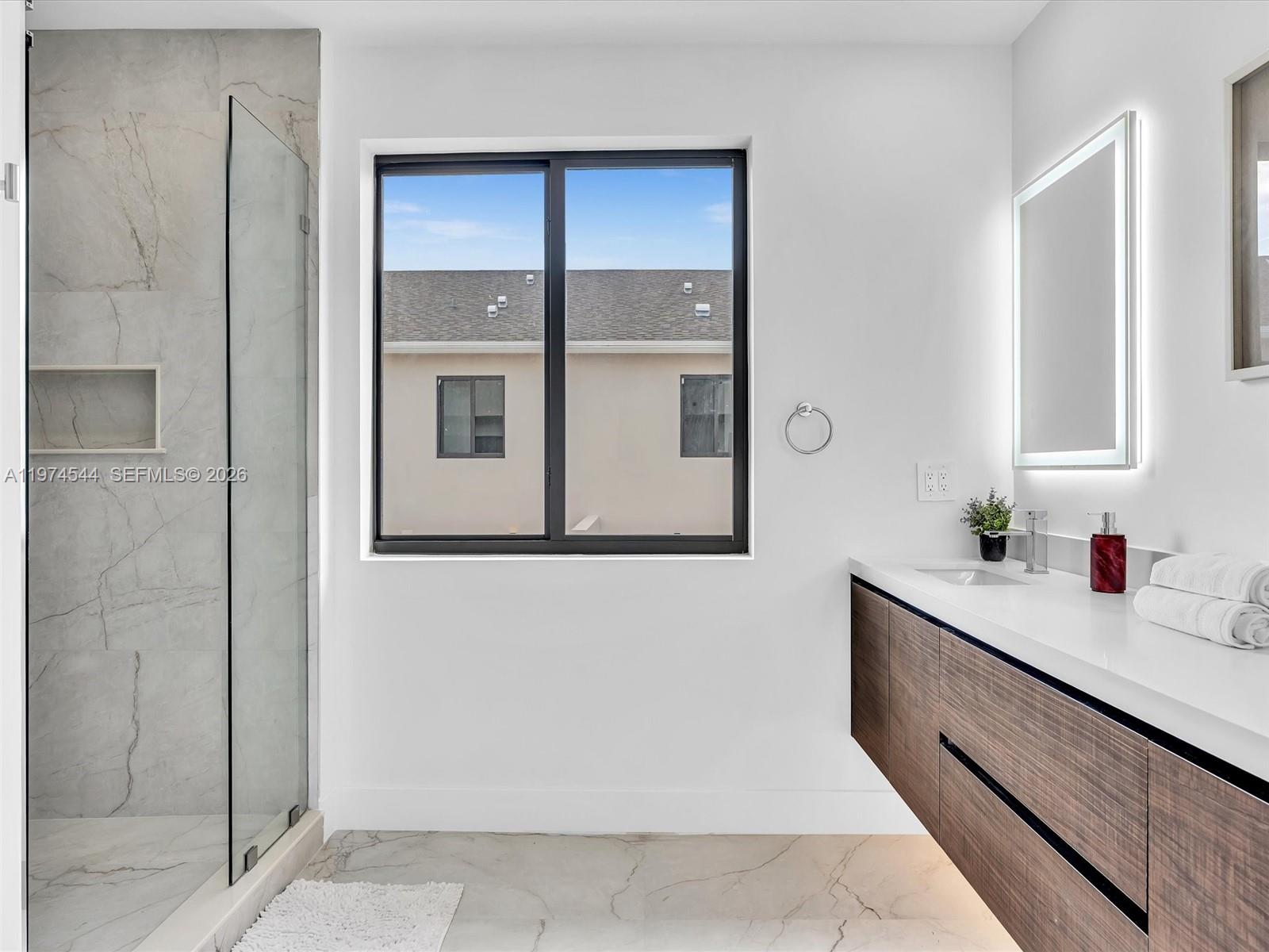 H20 DANIA BEACH - Residential