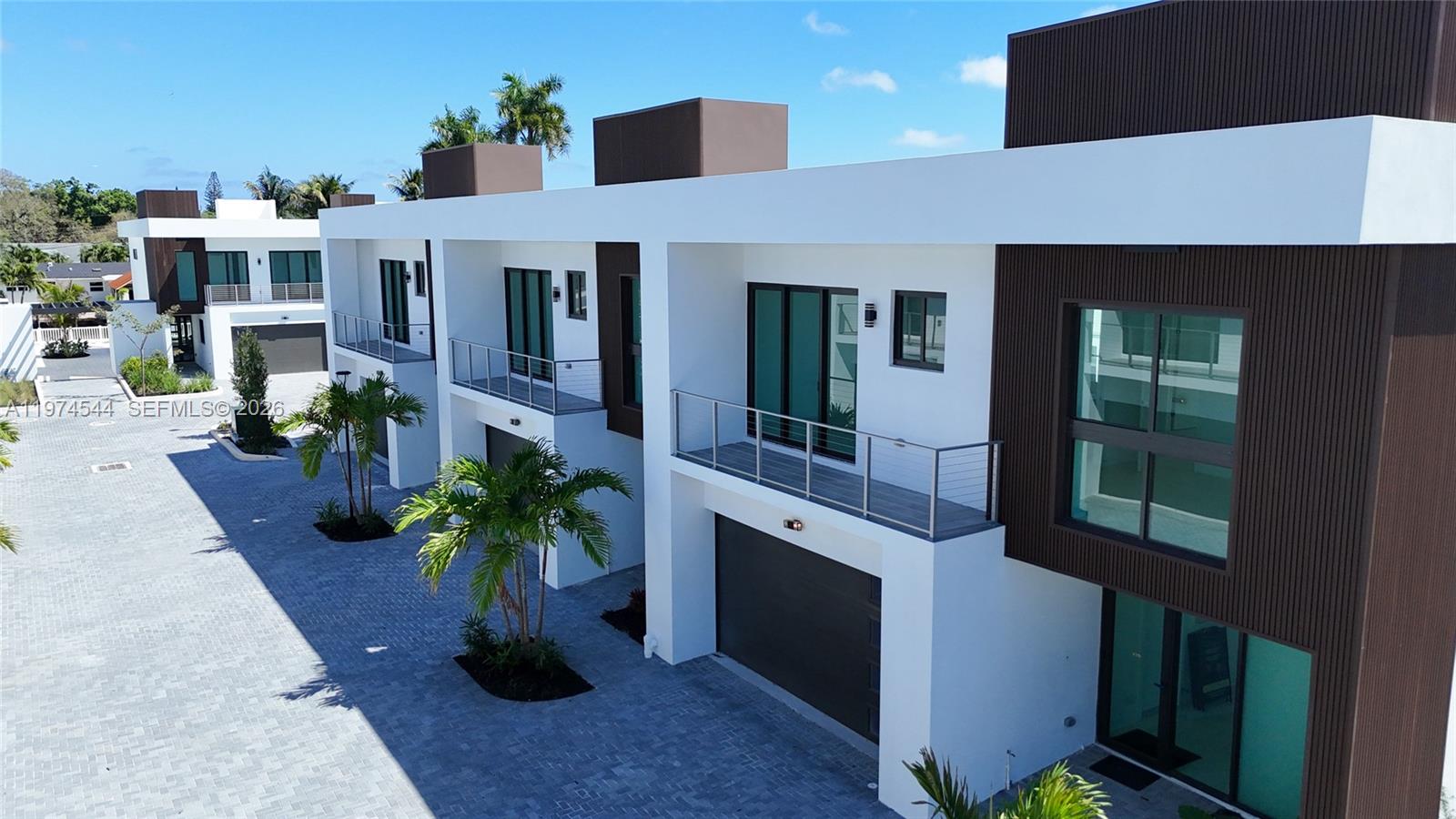 H20 DANIA BEACH - Residential