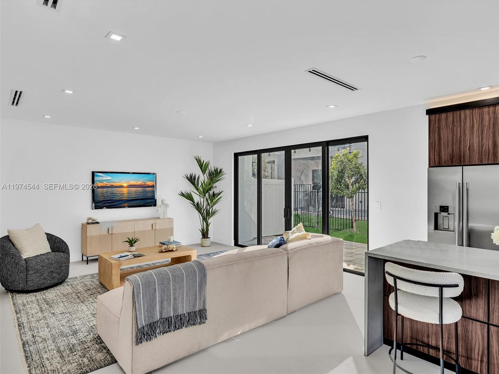 H20 DANIA BEACH - Residential