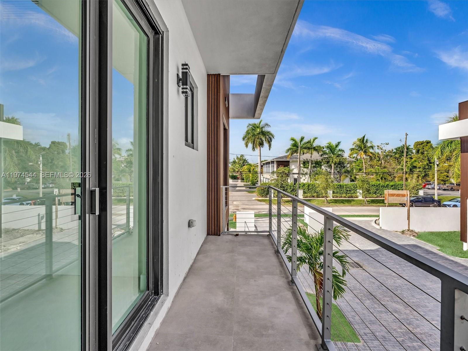 H20 DANIA BEACH - Residential