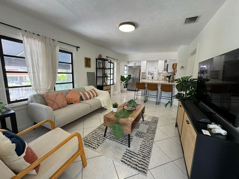3901 SW 6th St 1 Miami FL 33134