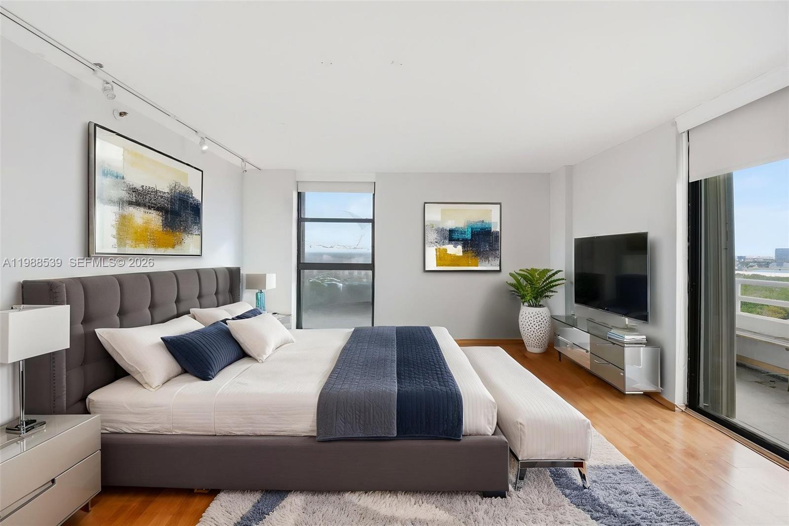 DELVISTA TOWERS CONDO - Residential