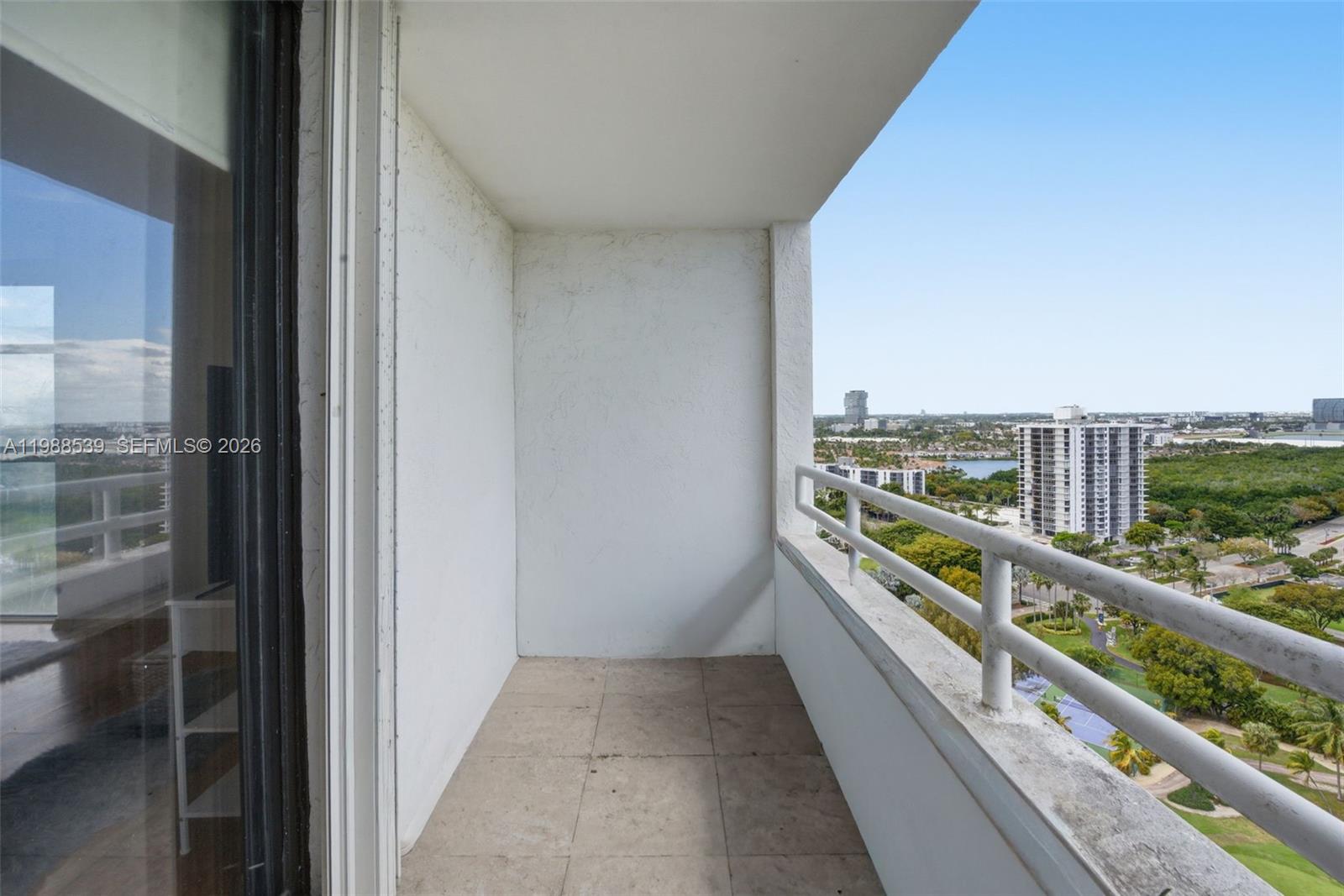 DELVISTA TOWERS CONDO - Residential