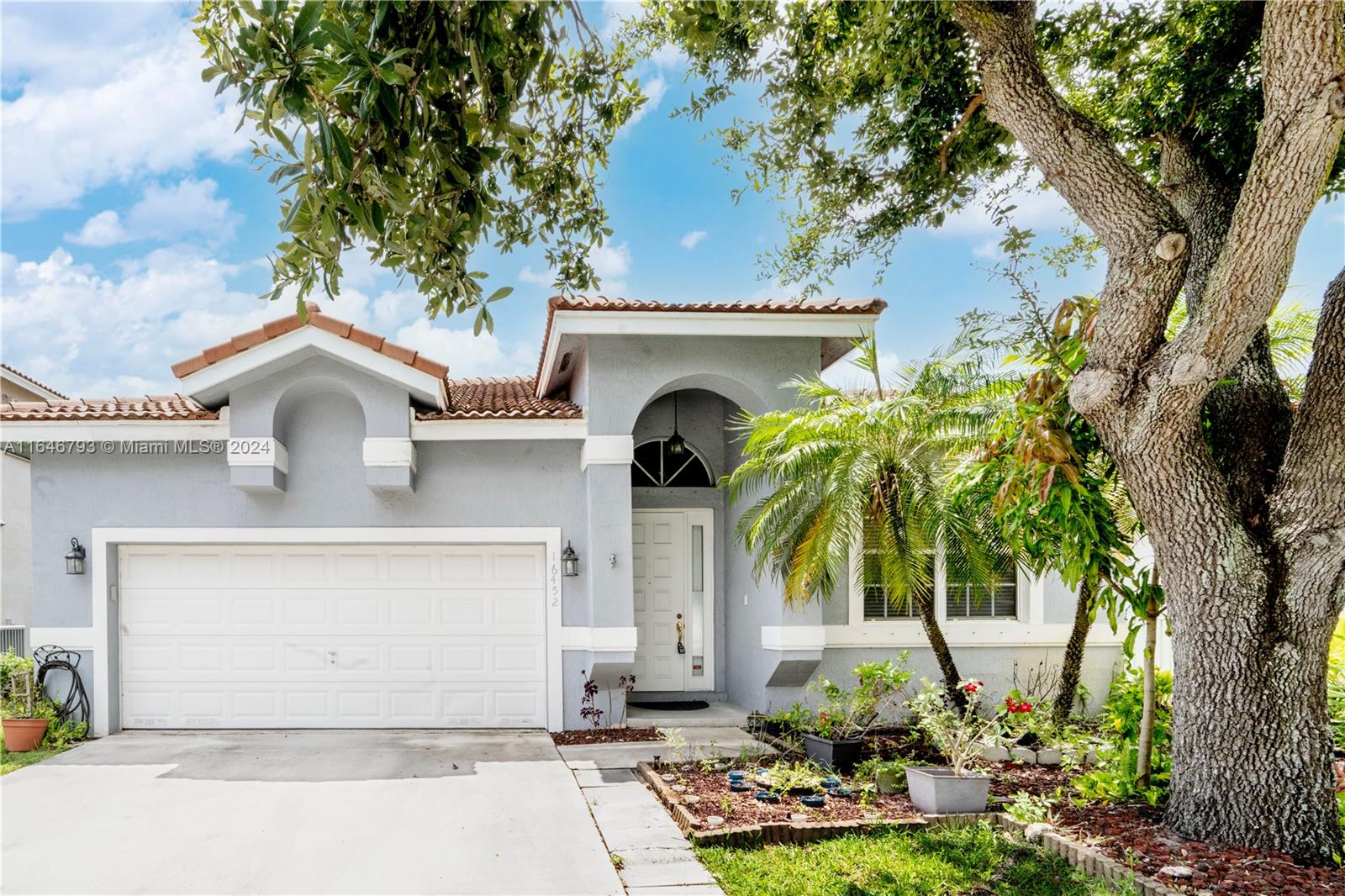 PARKSIDE AT SPRING VALLEY - Residential