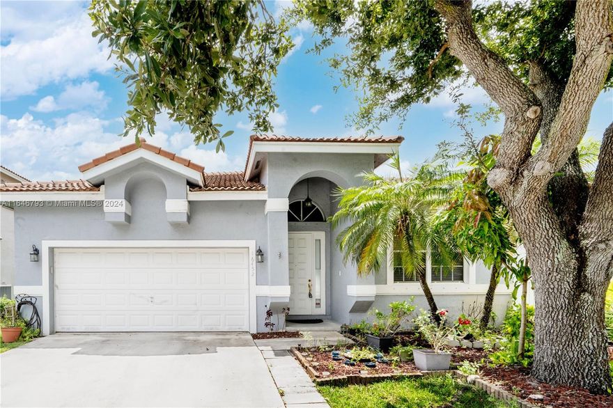 Absolutely stunning 3-bedroom, 2-bathroom, single-story home with a 2-car garage, located in the heart of Pembroke Pines. This bright and spacious home features an open split floor plan that radiates a warm and welcoming atmosphere.  A large screened-in patio offers beautiful water views, perfect for sunset watching and entertaining. The oversized, fenced-in backyard provides ample space for a pool. Conveniently located near A-rated schools, colleges, hospitals, major attractions, and easy access to I-75.