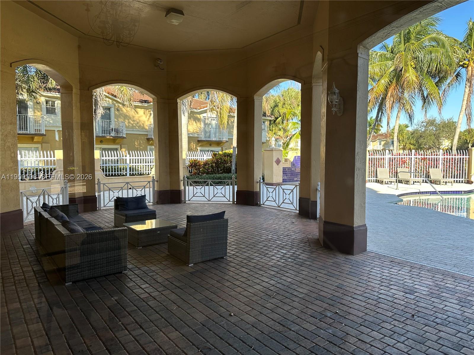 MELROSE POINT CONDO - Residential