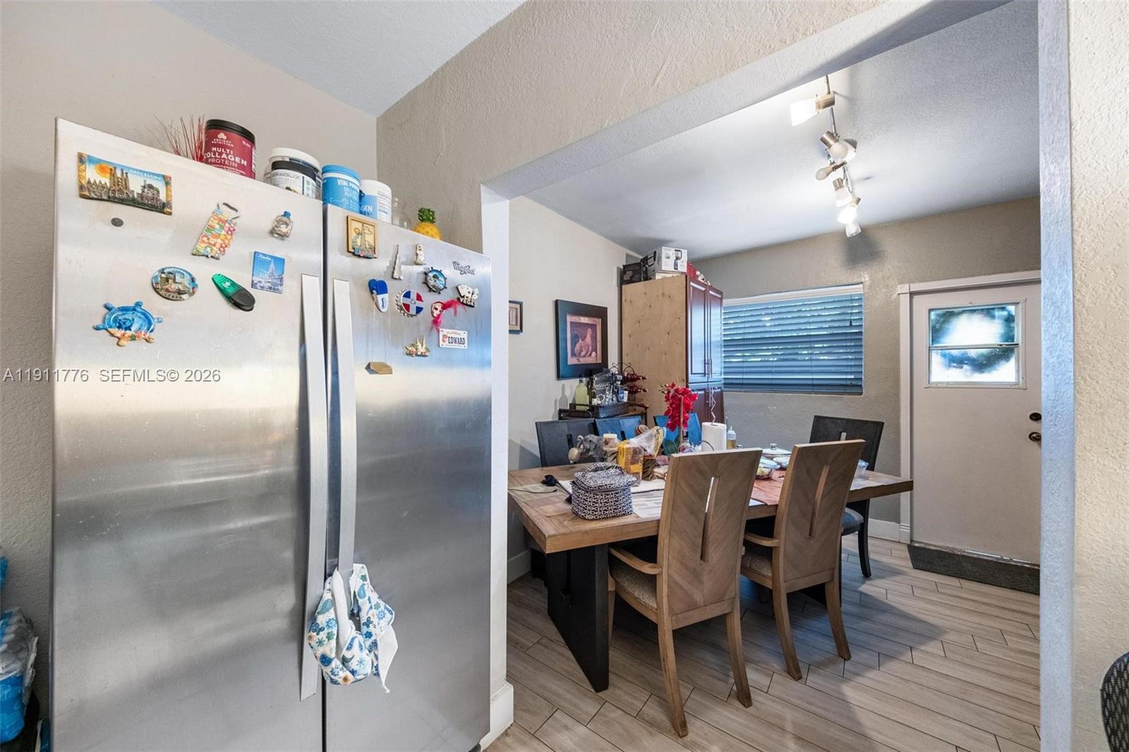 BISCAYNE VILLAGE HEIGHTS - Residential Income