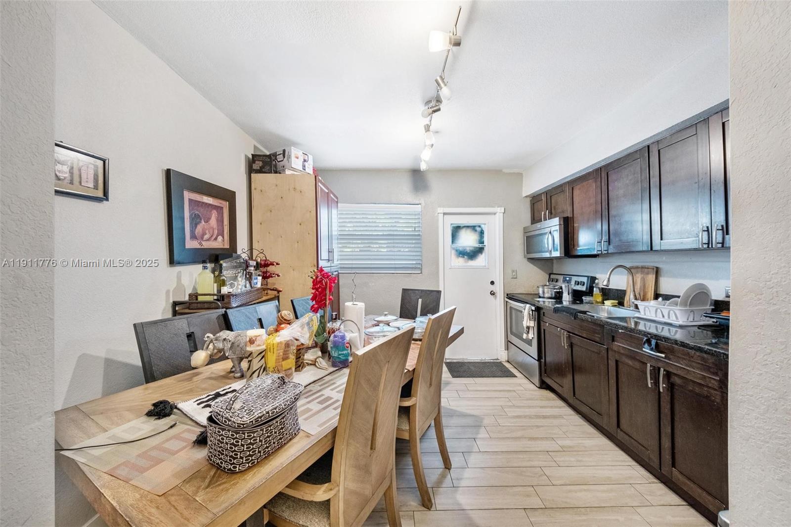 BISCAYNE VILLAGE HEIGHTS - Residential Income