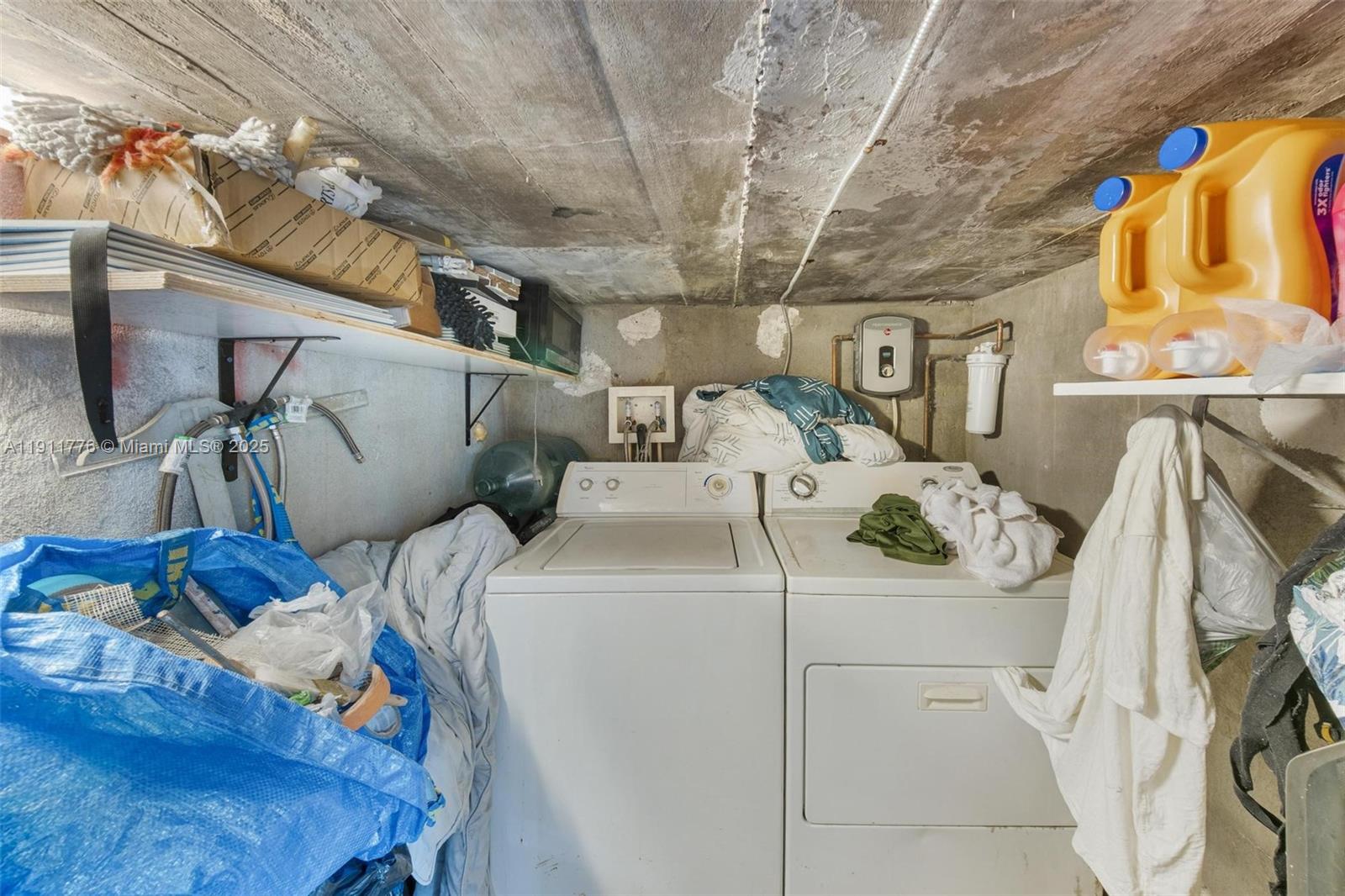 BISCAYNE VILLAGE HEIGHTS - Residential Income