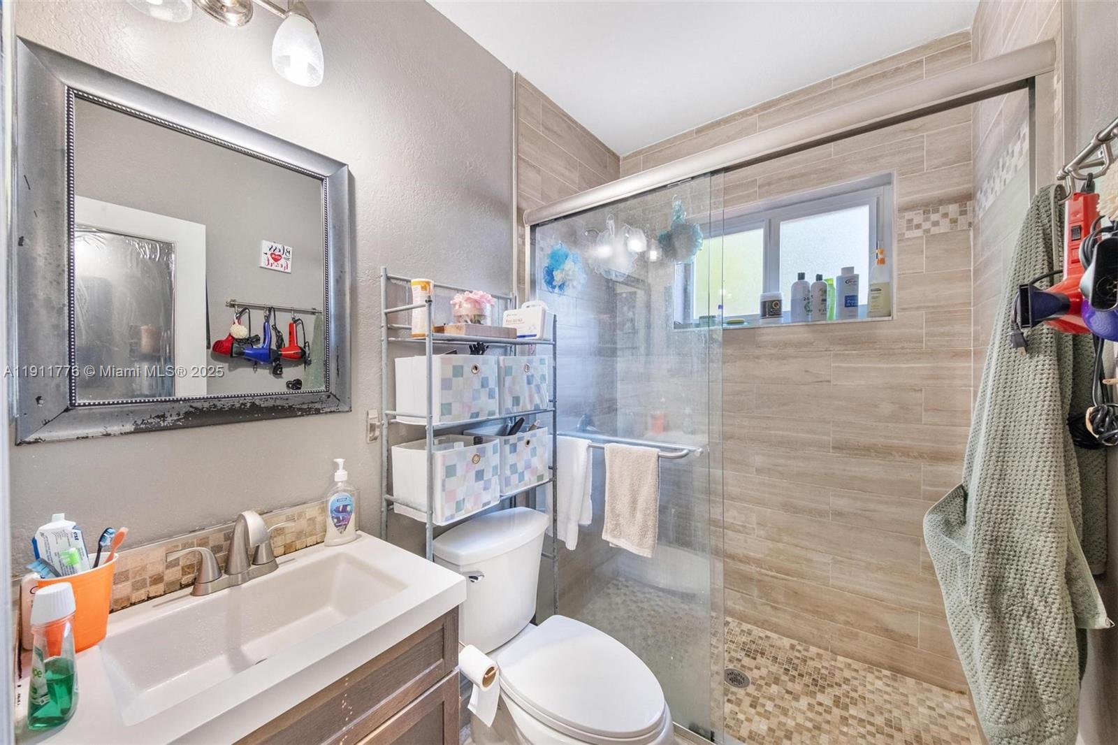 BISCAYNE VILLAGE HEIGHTS - Residential Income